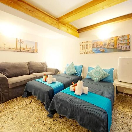 Campo San Polo Apartment Rialto เวนิส ภายนอก รูปภาพ