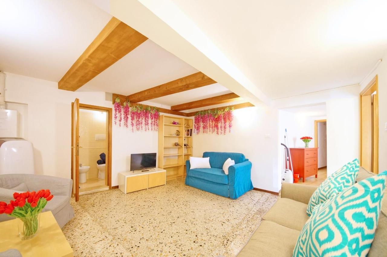 Campo San Polo Apartment Rialto เวนิส ภายนอก รูปภาพ